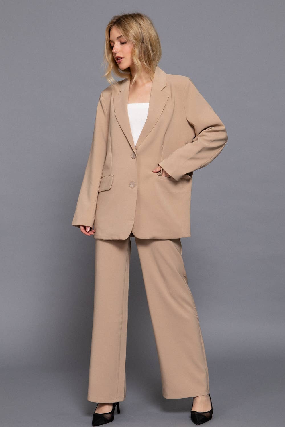 Long Sleeve Notched Collar with Front Button Closure Blazer